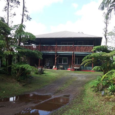Aloha Crater Lodge Volcano Exterior photo