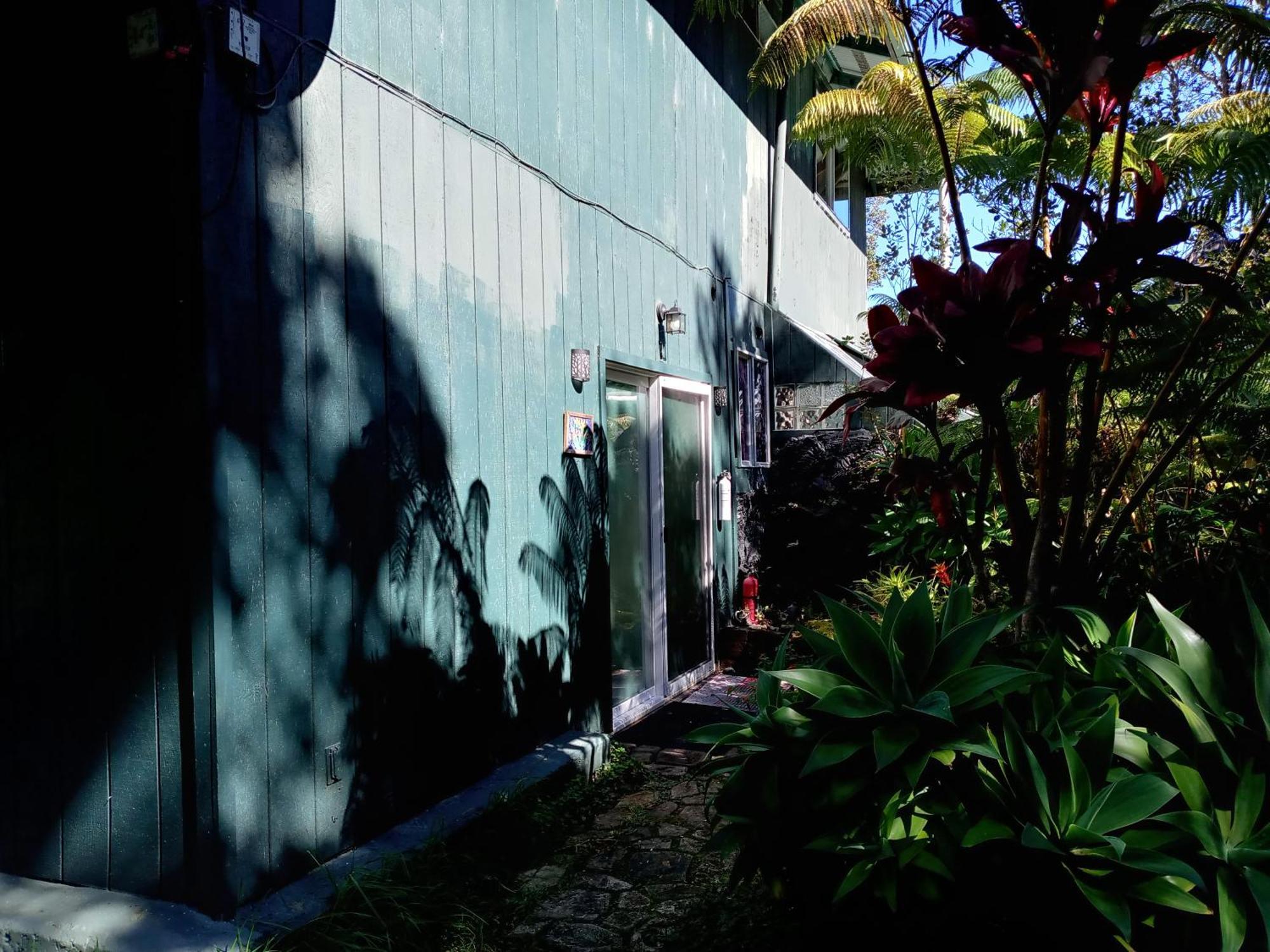 Aloha Crater Lodge Volcano Exterior photo
